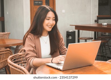 如何在360导航中删除主页上的整个世界功能? 如何在360导航中删除主页上的整个世界功能?